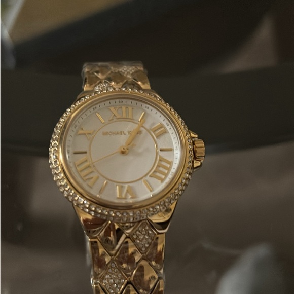 Michael Kors Woman’s watch. - Picture 3 of 6